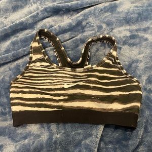 Nike Patterned Sports bra